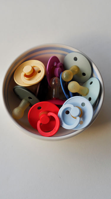 Colour Pacifier Candy Apple