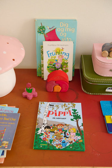 Pink Flower Candle Holder